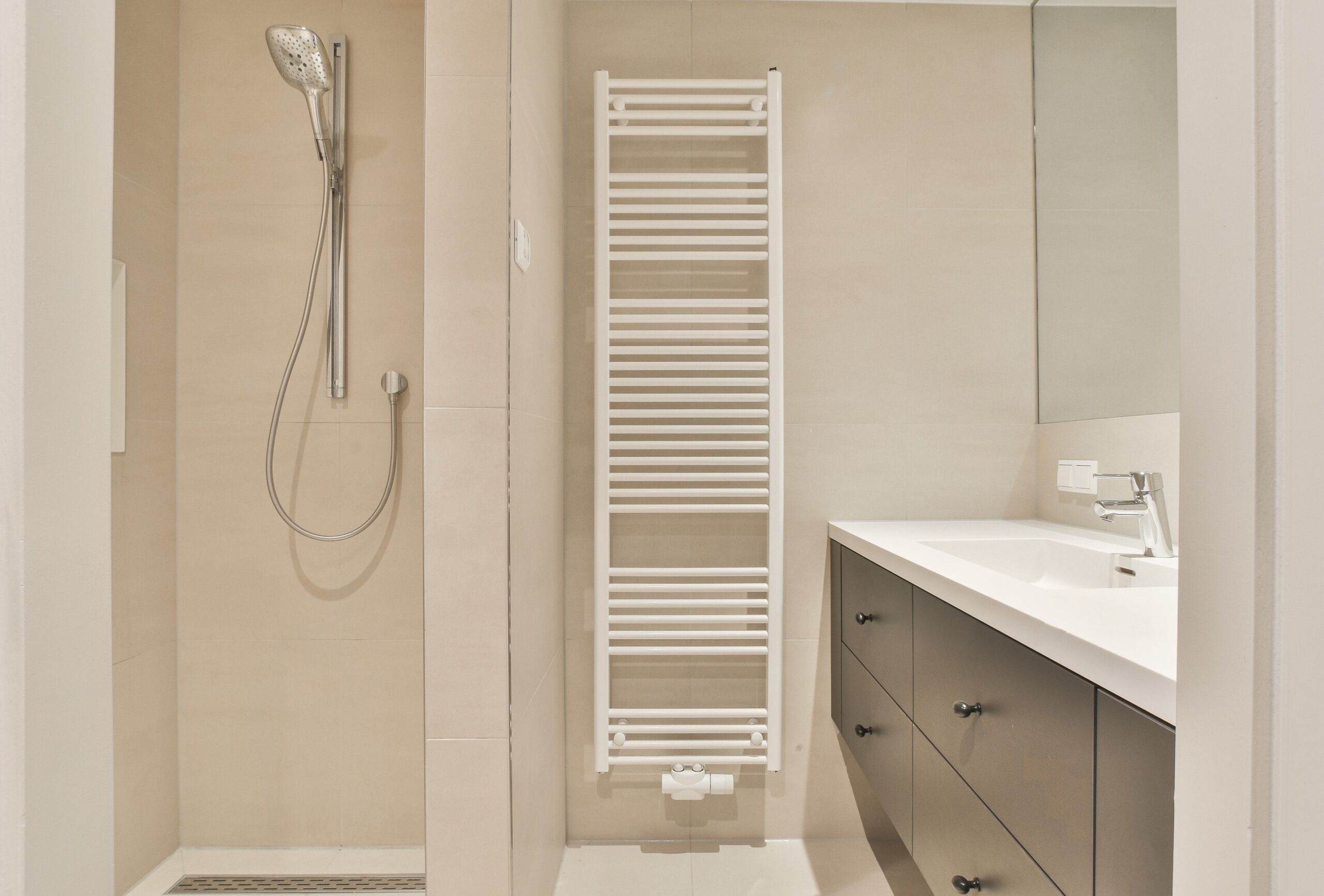 Electric Heated Towel Rails with Timer for Bathrooms